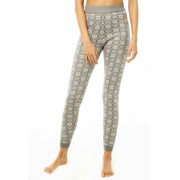 Fun Snowflake Christmas Legging - NWT - Picture 2 of 6